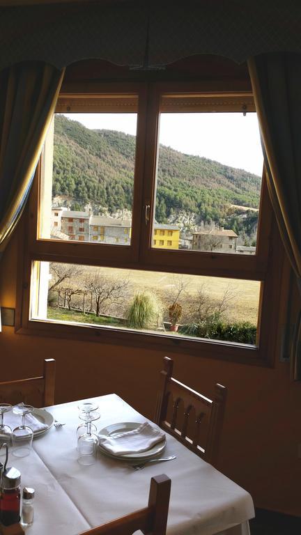 Hotel Turmo Labuerda Εξωτερικό φωτογραφία