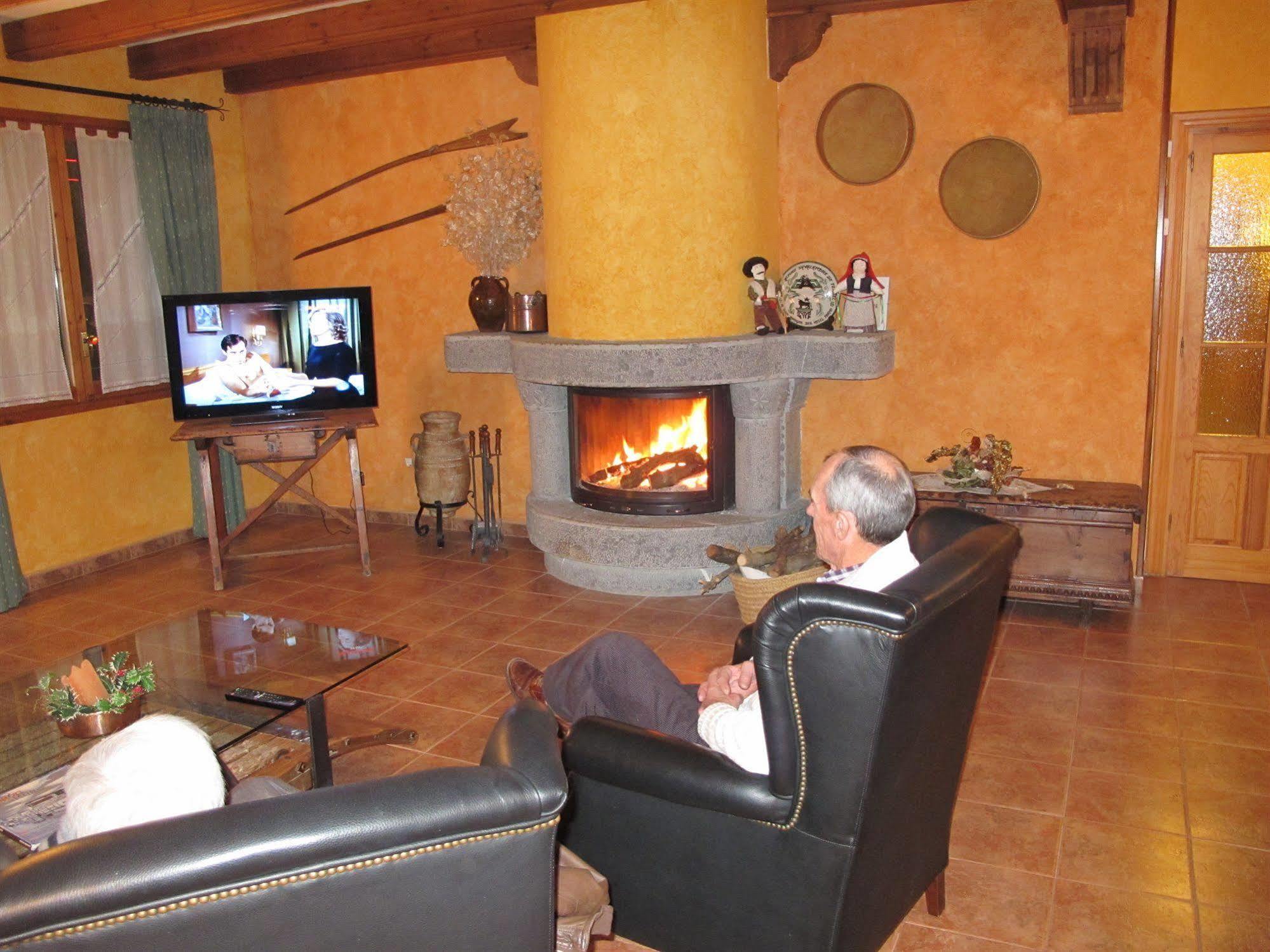 Hotel Turmo Labuerda Εξωτερικό φωτογραφία